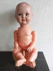Alte Plastikpuppe Sammlerpuppe: Baby mit Schlafaugen - Bild 1 von 4
