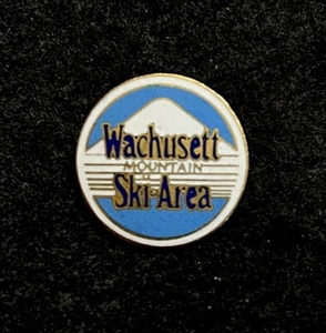 Prendedor de esquí WACHUSETT Pittsville MASSACHUSETTS recuerdo de viaje de esquí - Imagen 1 de 3