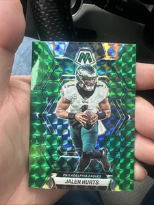 2023 Panini Mosaic Football Jalen Hurts Green Mosaic Prizm Card #192 Color Match - Bild 1 von 4