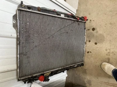 Radiator 6 Cylinder Fits 07-12 VERACRUZ 1676530 Foto 1 de 4