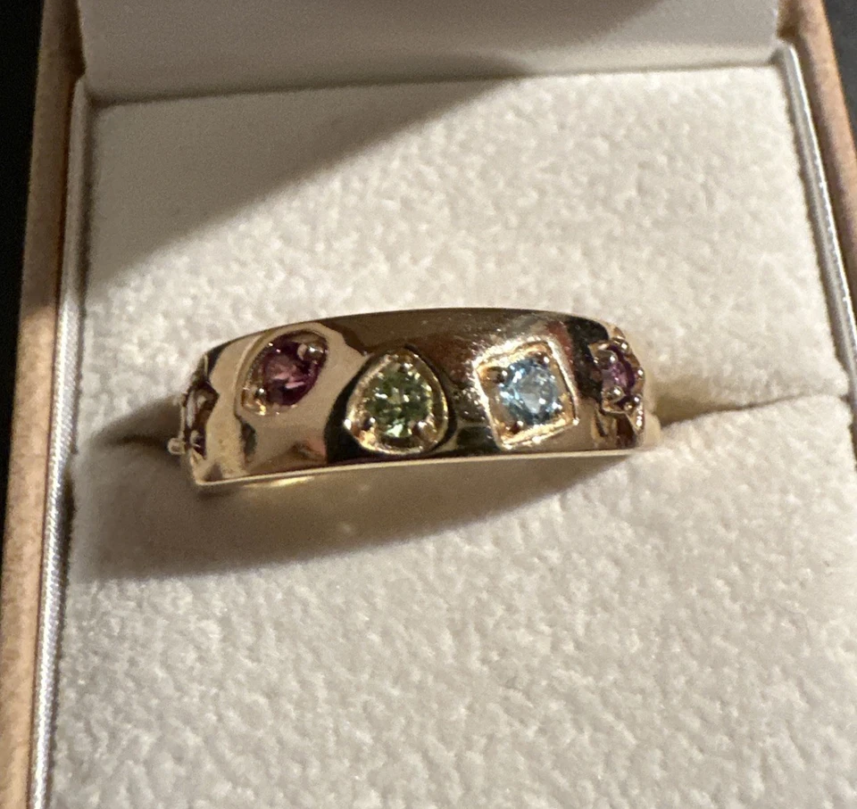 Ring, Gg 375, 6 Edelsteine, Gr 56(18), 5,10 Gramm, 2,7 bis 6mm Breite - Bild 1 von 4