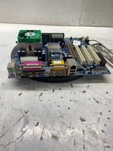 Shuttle MK32N Motherboard Bundle - AMD Athlon XP 2000+ 50MB - Picture 1 of 3