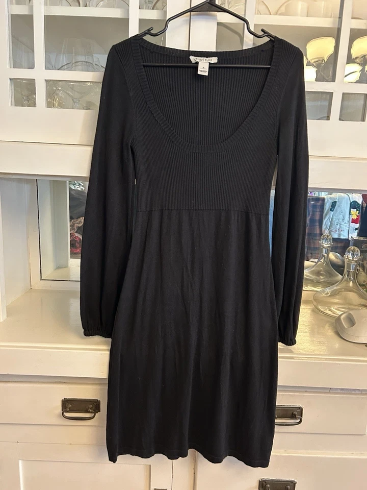  Vestido Suéter Negro Casa Blanca, Mercado Negro Talla Pequeña Con Mangas Dolman Foto 1 de 2