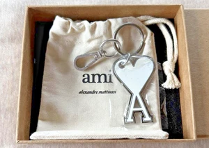 AMI Paris Logo Keychain Carabiner Clip Off-White Silver Graphic Charm Boxed - Picture 1 of 7