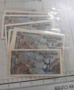 Indonesia 2 1/2 rp Banknote UNC 1961 5pcs Running number Rupish - Picture 1 of 4