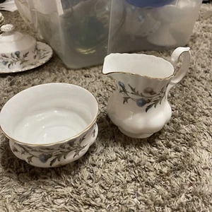 Vintage Royal Albert Brigadoon Milk Or Cream Jug And Open Sugar Bowl Set - Picture 1 of 5