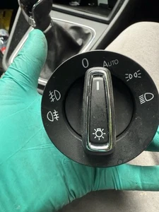 SEAT LEON MK3 2017-2024 HEADLIGHT HEADLAMP SWITCH 5G0941431AF - Picture 1 of 3