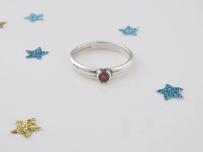 Anillo apilable de turmalina rosa plata Tiffany & Co talla 9 Foto 1 de 4