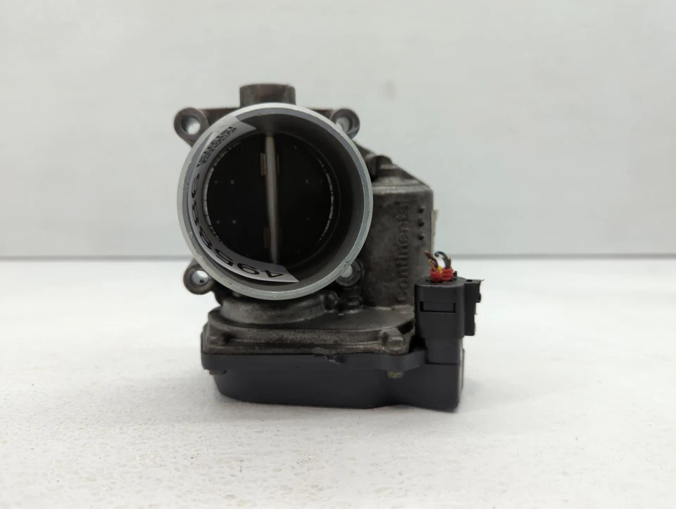 Volkswagen CC 2009-2017 carrocería del acelerador FYNIS Foto 1 de 4