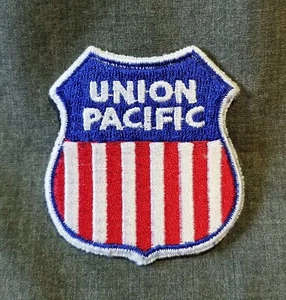 LMH Patch UNION PACIFIC Ferrovie 1969-2002 Araldo UP Scudo Ferroviario 2" - Foto 1 di 2