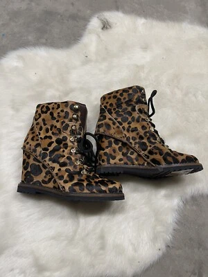 BOTA DE BECERRO PELO CUÑA DIANE VON FURSTENBERG TALLA 6,5 M Foto 1 de 4