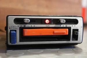 Decks Kein Autoradio Super Auto Oldtimer '70 Japan 12V Weinlese Zubehörteil - Picture 1 of 9