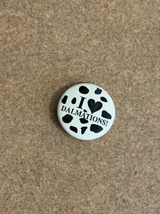 VINTAGE “I LOVE DALMATIONS” DOG ANIMAL PIN BUTTON BADGE 1.25” - Picture 1 of 2