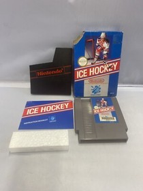 Juego Nes de Hockey sobre Hielo Nintendo Probado Aut&eacute;ntico Caja CIB Manual Caja Da&ntilde;ada