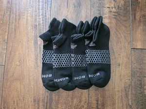 Bombas Socks Unisex Ankle Size MEDIUM (Men's 6-9.5, Women's 7.5-11) 4 Pairs - Picture 1 of 3