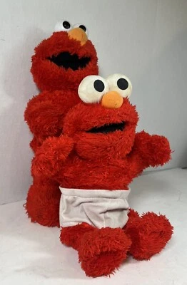 Fisher Price Elmo Tickle Me & Baby Elmo Sesame Street. Ambos funcionan. Foto 1 de 4