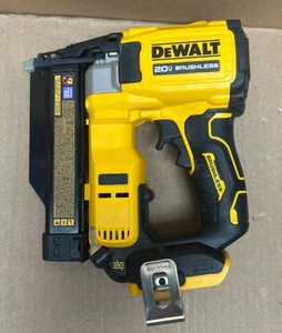 [Usado] (DCN623B) DEWALT ATOMIC COMPACT SERIES™ 20V MAX* Sin escobillas inalámbrico - Imagen 1 de 4