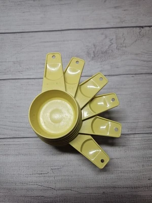 Vtg Tupperware Measuring Cups-Set of 6- YELLOW - 1970s Baking Kitchen Supplies - Image 1 of 4