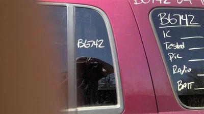 Driver Rear Door Vent Glass With Privacy Tint Fits 02-06 TRAILBLAZER EXT 358827 Foto 1 de 4