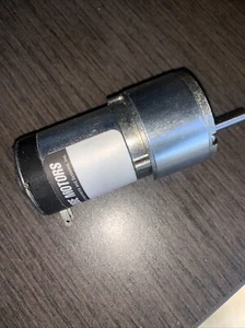 24 VOLT DC GEARED MOTOR TRW GLOBE 415A530 MOTOR GEARHEAD 24VDC 110 RPM - Picture 1 of 4