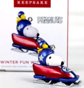 Hallmark Peanuts Winter Fun With Snoopy Miniature Ornament Woodstock New 2022 - Imagen 1 de 14
