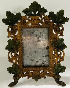 BRADLEY & HUBBARD OAK LEAF AND ACORN CAST IRON PICTURE FRAME - Picture 1 of 4