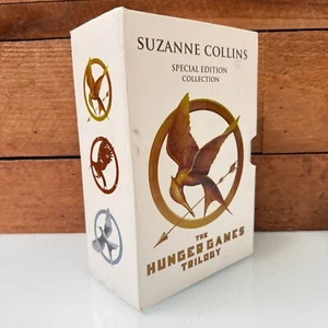 The Hunger Games Book Trilogy Special Edition Boxset Paperback Catching Fire - Picture 1 of 8