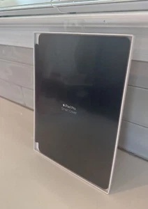 Genuine Apple Leather Smart Cover 10.5 inch iPad Pro Charcoal Grey - BRAND NEW - Picture 1 of 4