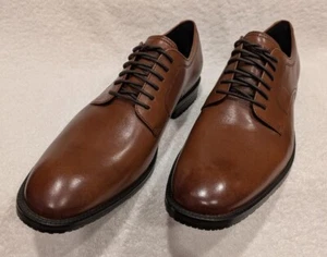 Cole Haan Herren Modern Essentials Kappe Oxford Britisch Hellbraun C38448 Größe 8,5 Neu im Karton - Bild 1 von 7