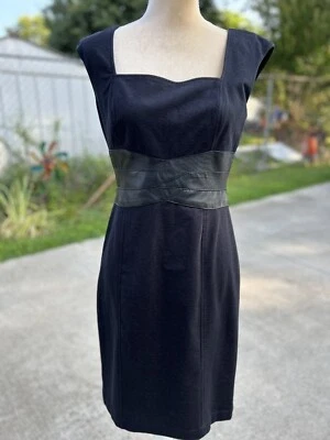 Vestido vaquero negro para mujer Maggy London talla 6 imitación cuero acento sin mangas Foto 1 de 4