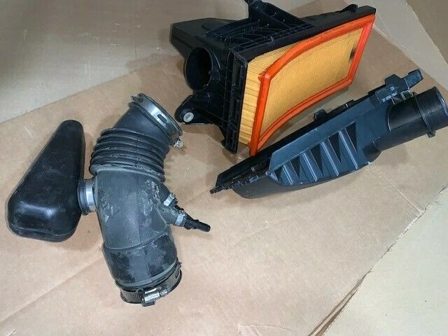 FITS 2005-2007 FORD MERCURY ESCAPE MARINER AIR CLEANER 5M6Z9600AA -  NEW OEM - Image 1 of 4