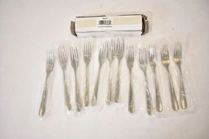 Lot of 12 Walco Star Fieldstone Dinner Fork Set 12 Pack Stainless Steel 8" - Picture 1 of 7