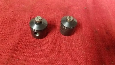 HUSABERG FE400 1997 FE 400 97 INTAKE AND EXHAUST ROCKER SHAFT COVERS RETAINERS — 第 1/3 张图片