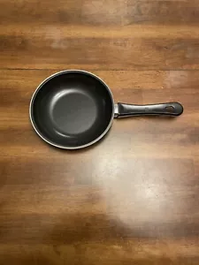 Non stick mini frying pan 5.5” Black - Picture 1 of 2