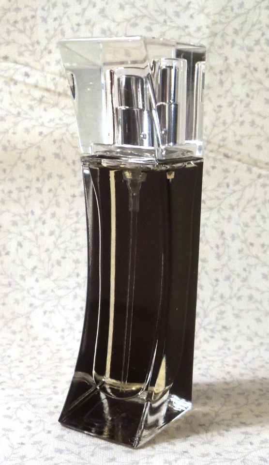 Elizabeth Arden Provocative Woman Eau de Parfum Mini - 0,33 oz.  Foto 1 de 1