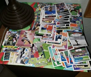 400 plus NFL Football Karten Lot mit Rookies Inserts & Stars (über 100 sind rcs) - Bild 1 von 11