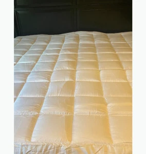 Thick Cooling Mattress Topper Twin XL Size Pillow Top Cover Padded Luxury Bed - Picture 1 of 6