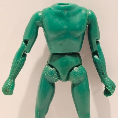 Mego 8 英寸绿色 1 型蜥蜴可动人偶身体复古 20 世纪 70 年代原创蜘蛛侠 — 第 1/4 张图片