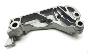 13227754 Engine Mount Bracket Chevrolet Malibu Buick LaCrosse Regal 2.0L 2.4L - Picture 1 of 6