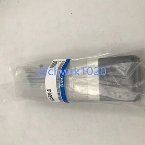 1 PCS NEW IN BOX SMC solenoid valve VQ5301-51 - Picture 1 of 3