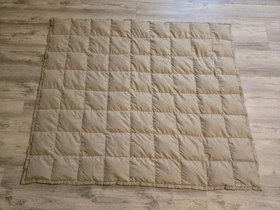 Edredón 54"x47" plumón pequeño bronceado Foto 1 de 4