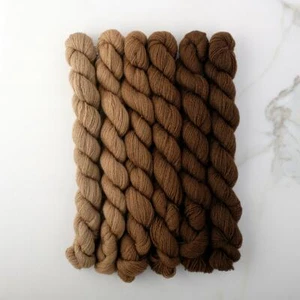 Appletons Crewel and Tapestry Wool Yarn – Fawn - Picture 1 of 7
