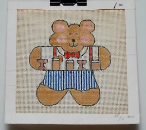 Handbemalte Nadelspitze Leinwand weiß Barkeeper Teddybär 5" x 4-1/2" - Bild 1 von 2