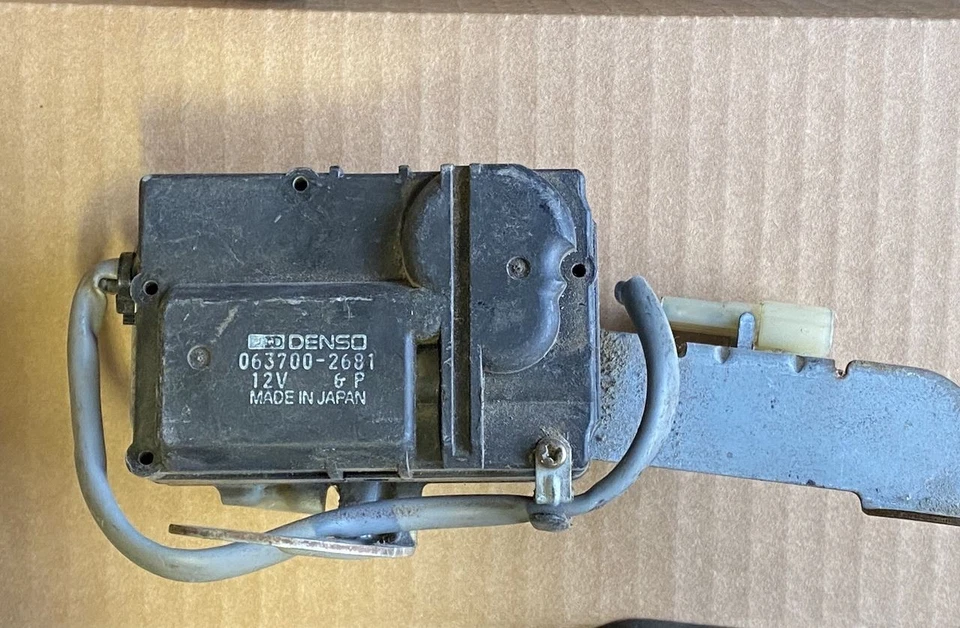 Toyota Land Cruiser FZJ80 Heat Servo Motor 063700-2681 - Изображение 1 из 1