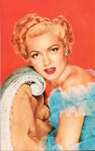 CARTOLINA D'EPOCA 1980 LANA TURNER FILM-STAR POSA M - Foto 1 di 2