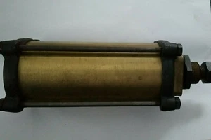 Schrader Brass Actuator Air Cyl Built in Air Motor controls 3" Bore 5" st Lathe - Picture 1 of 4