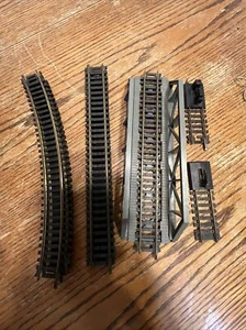 HO SCALE Misc. Track Pieces End Bumpers curve Straight Pieces Bridge - Picture 1 of 7