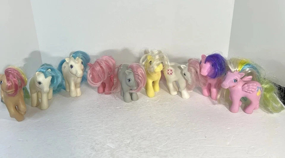 Lote De 9 Ponis Hasbro My Little Pony Años 80 De Colección Pegaso Unicornio Hong Kong Foto 1 de 4