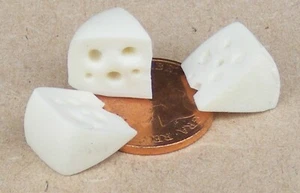 1:12 Maßstab 3 Gruyere Käse Scheiben Tumdee Puppenhaus Miniatur Essen Zubehör - Bild 1 von 1