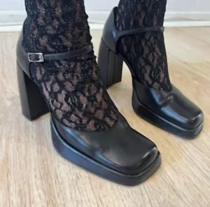 Vintage 1990s Charles David Shoes 6 1/2 - Picture 1 of 9